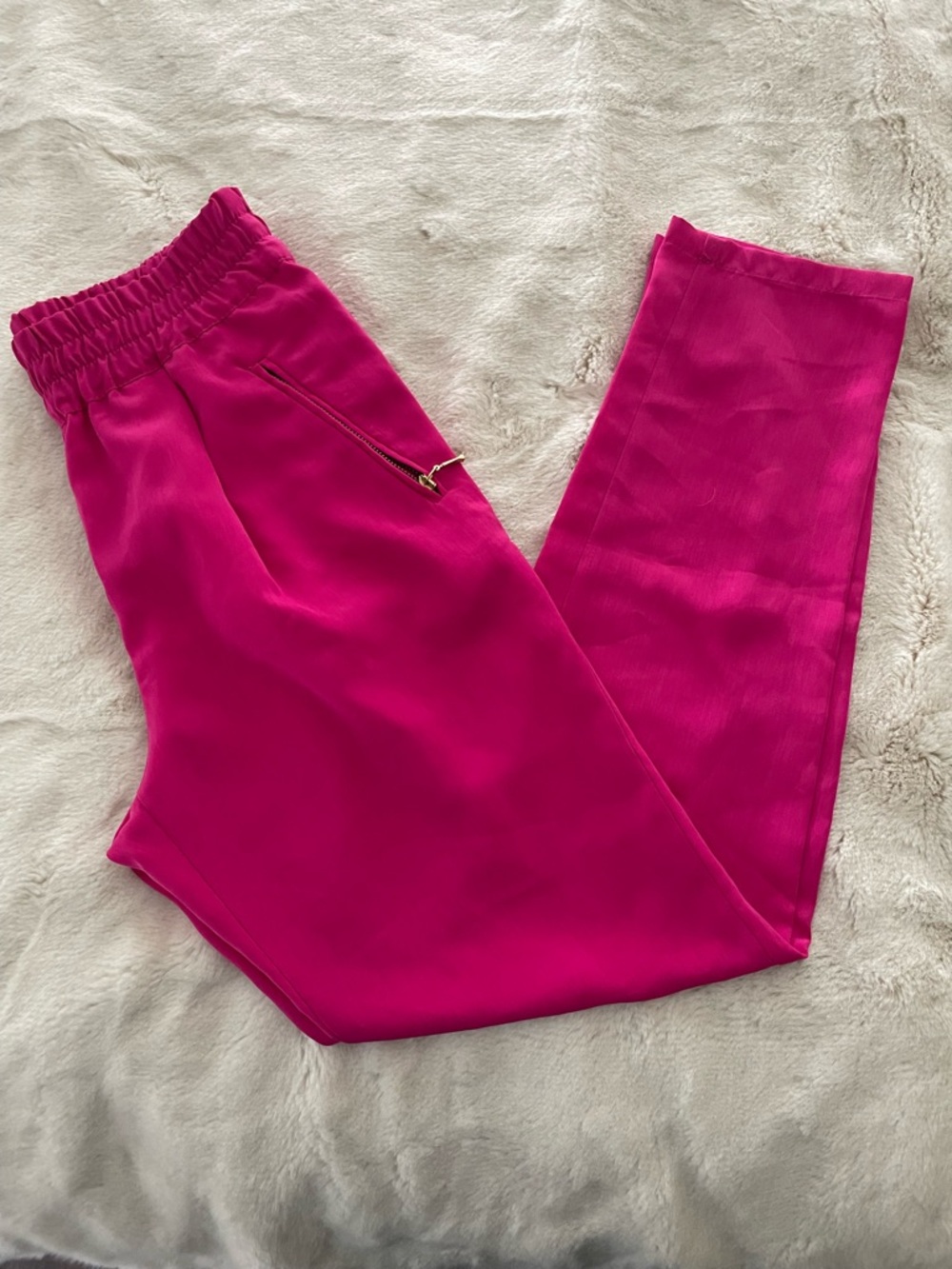 Zara Women’s Basic Fuchsia Jogger Pants Small